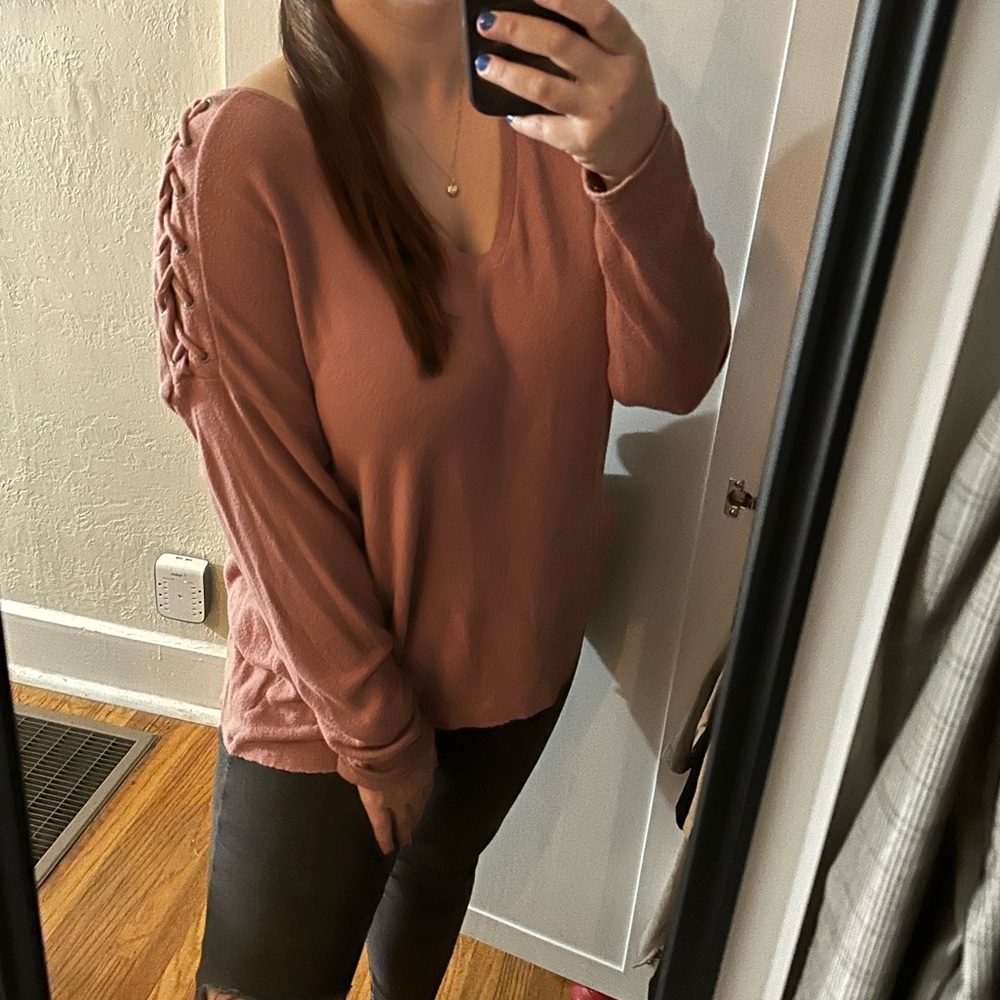 American Eagle Sweater with Twist on Shoulders